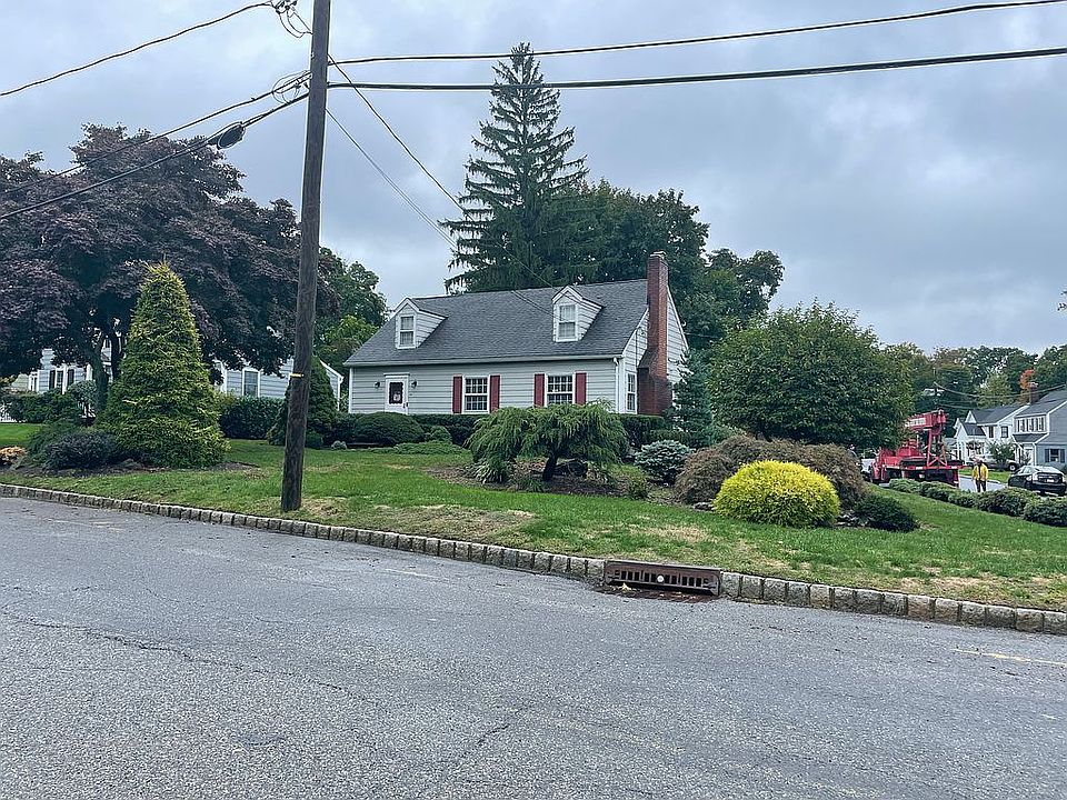 2nd image of 60 Cleveland Rd