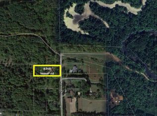 6348 Vassar Rd, Flint, MI 48506