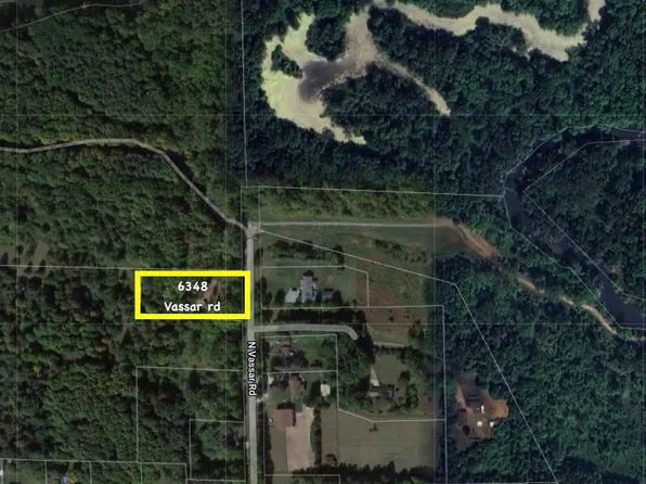 6348 Vassar Rd, Flint, MI 48506