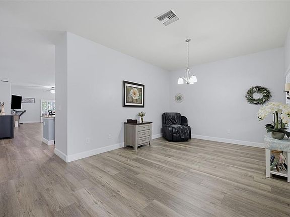 3rd image of 2814 MAPLE BROOK LOOP
