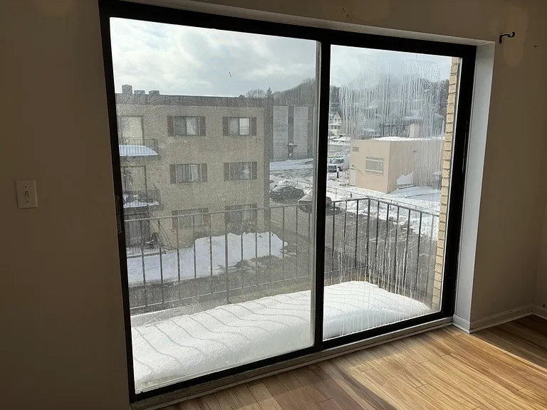 406 Broadway #301 — Photo 3