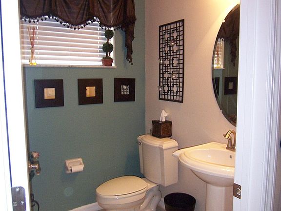 5th image of 188 Canterbury Bell Dr