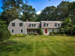 4 Hollis St, Sherborn, MA 01770
