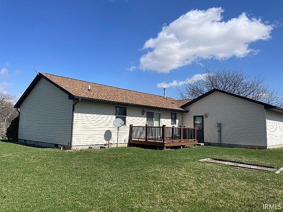 4th image of 587 E Markle Rd