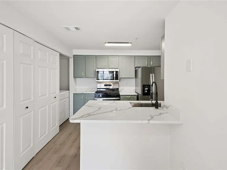 1466 Keys Crossing Dr NE — Photo 9