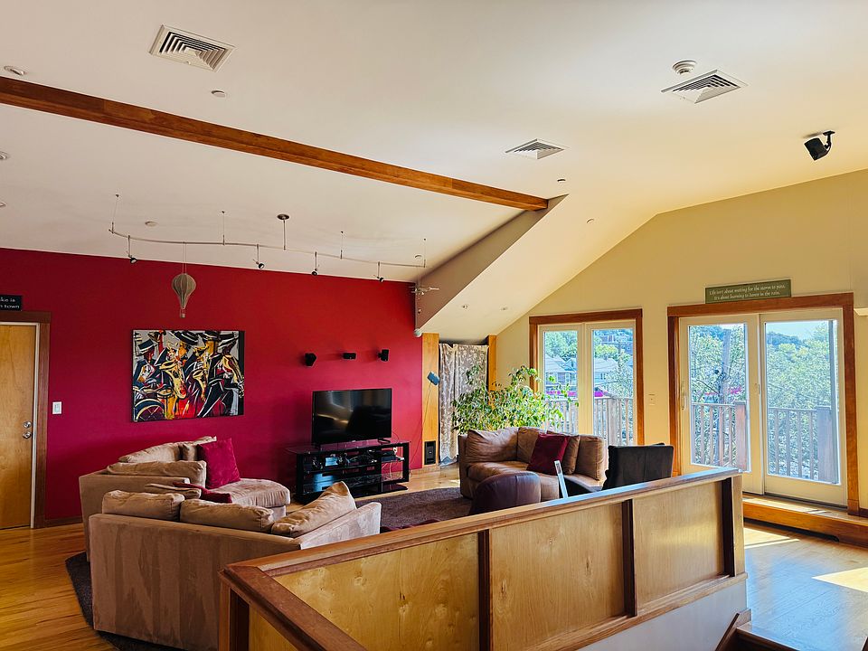 1st image of 36 Lexington St #Penthouse