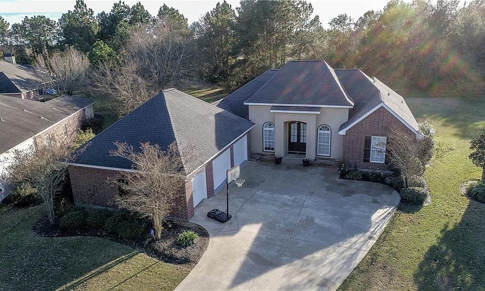 1st image of 3985 Lemongrass Cir S