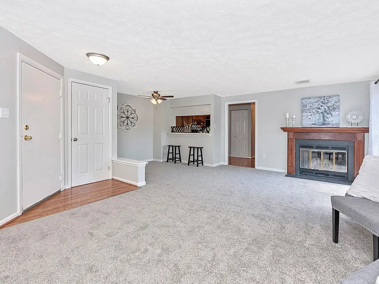 802 Stratford Way #K — Photo 12