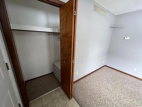 4th image of 4823 National Dr