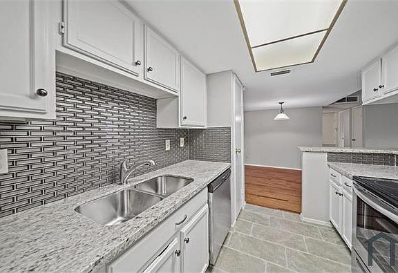 2nd image of 14911 Wunderlich Dr APT 1708