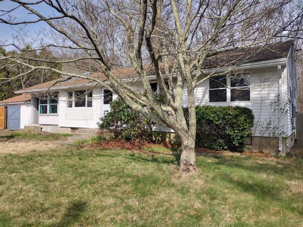 534 Margaret Henry Rd, Sterling, CT 06377