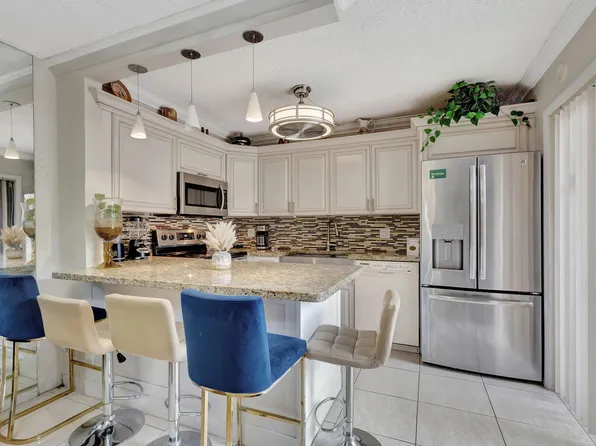 247 Lake Arbor Drive, Palm Springs, FL 33461