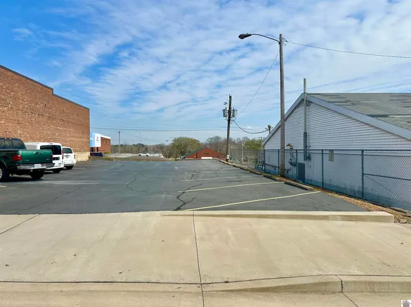 LOT On Main St, Benton, KY 42025