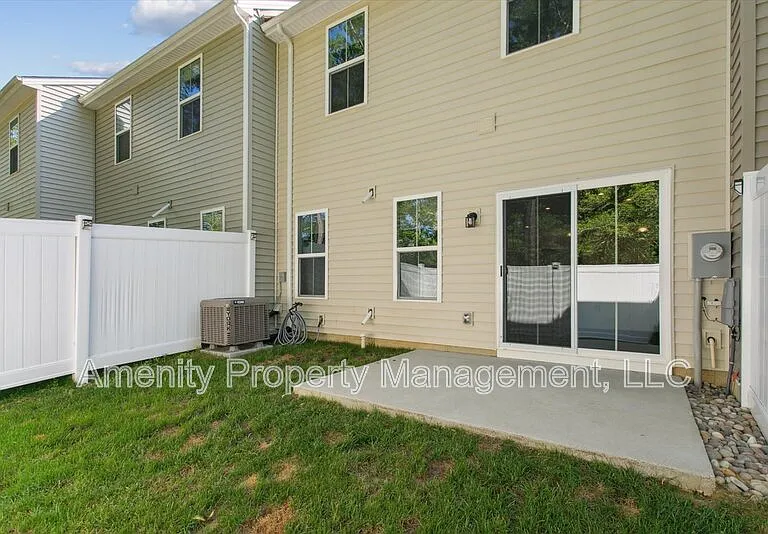 205 Capeside Ct #1 — Photo 25
