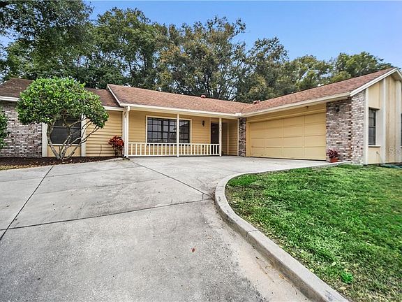 2nd image of 936 American Beauty St