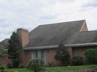 1303 Craigview Dr, Pittsburgh, PA 15243