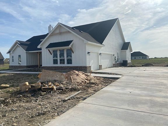 3rd image of 147 Sunny Side Dr