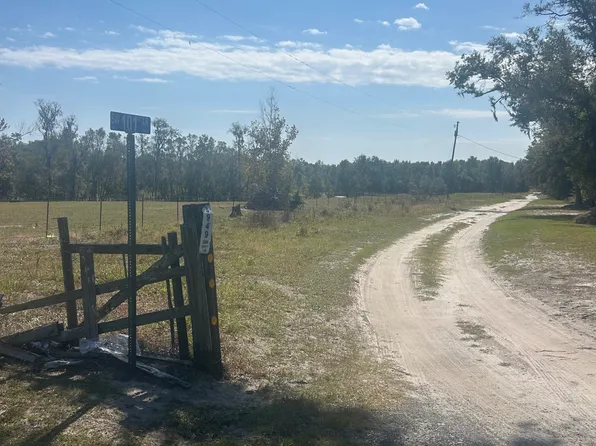 3942 SW 101st Ln, Jasper, FL 32052