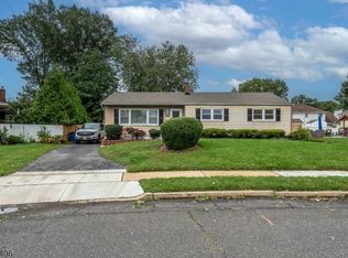 25 Lawrence Pl, Freehold, NJ 07728
