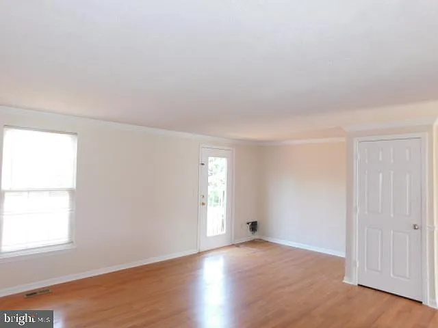 4 bed, 2.5 bath, 1720 sqft, $2,500 — Photo 4