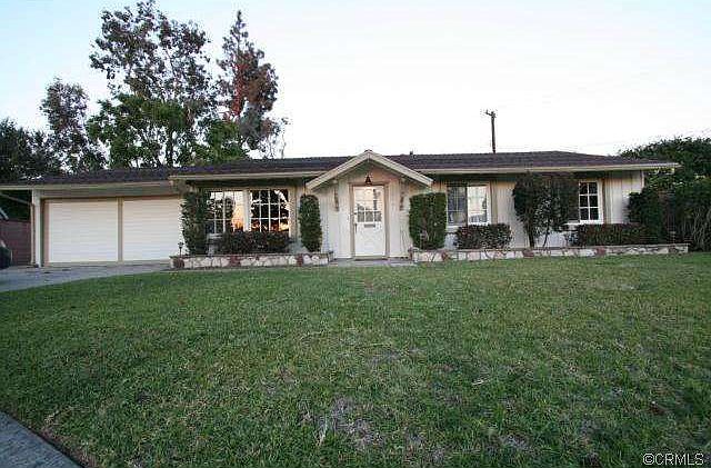 1st image of 1813 W Hacienda Pl