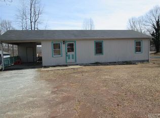 4552 Calico Rd, Lenoir, NC 28645