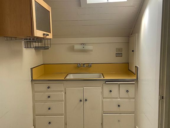 3rd image of 800 B St #804-B