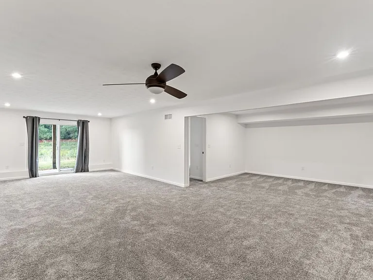 10046 Windcrest Farms Ln — Photo 27