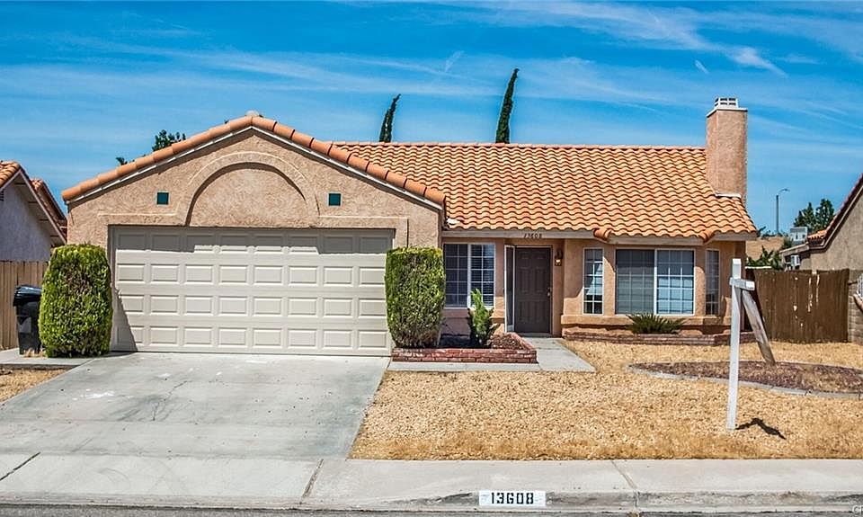 1st image of 13608 La Villa Dr