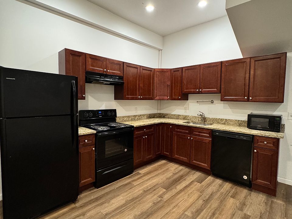 1st image of 1796 Main St APT 5