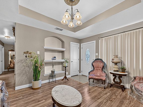 5th image of 3532 Edgebrook Dr