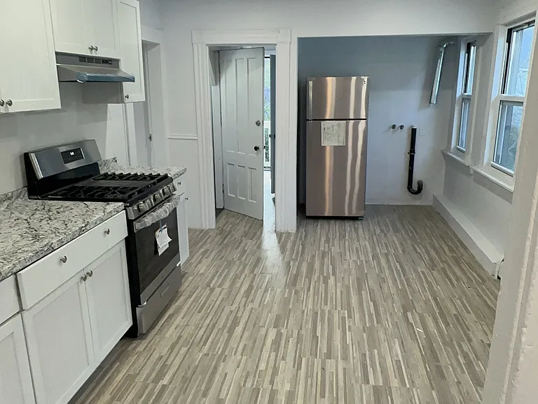 1036 Maplewood Ave #1 — Photo 12