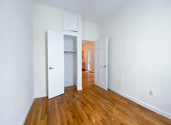 Rented by Kahen Properties | media 7