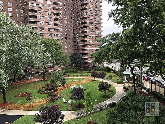 Rented by LoHo Realty | media 21