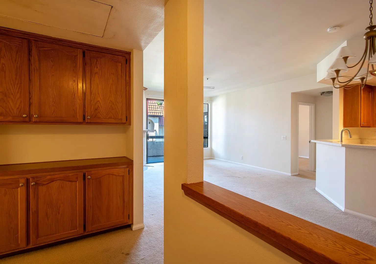 The Courtyards in West Mission Valley, 2 Bed 2 bath, 1,176 Square Feet — Photo 2