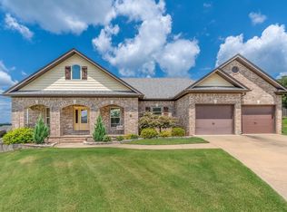 27 Windy Ridge Ct, Maumelle, AR 72113