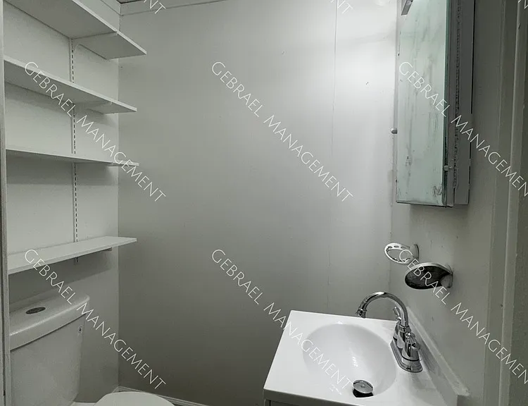 1097 E Schumacher St — Photo 12