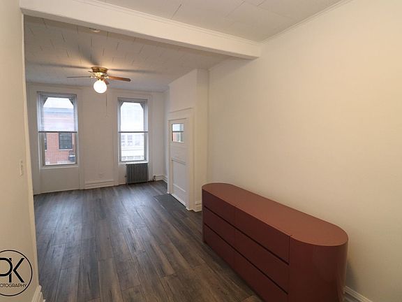 5th image of 185 Guernsey St APT 4L