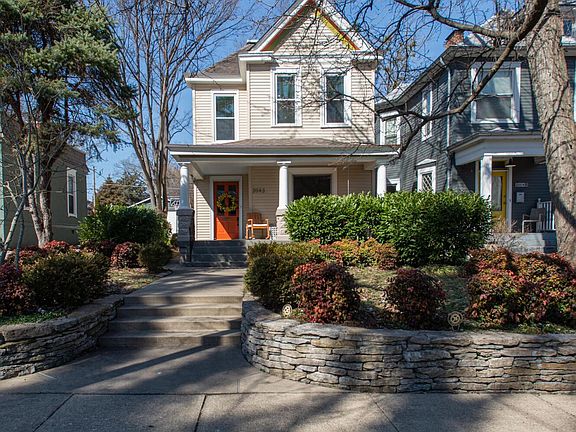 3rd image of 2043 Alta Ave
