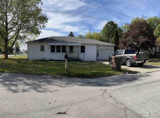 426 S Warren St, Pinconning, MI 48650