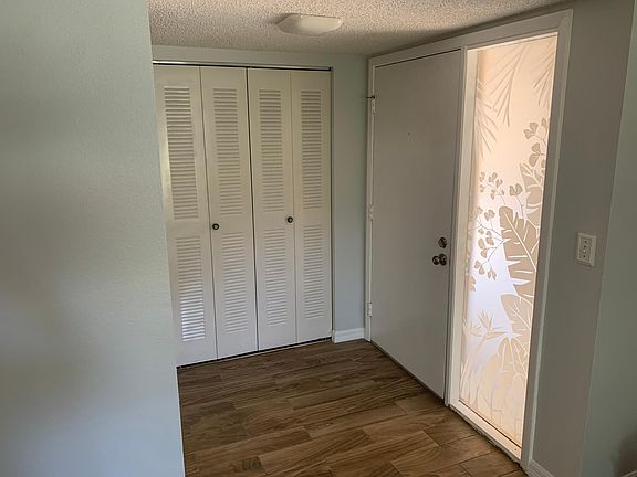 4th image of 120 Hibiscus Woods Ct APT 7C