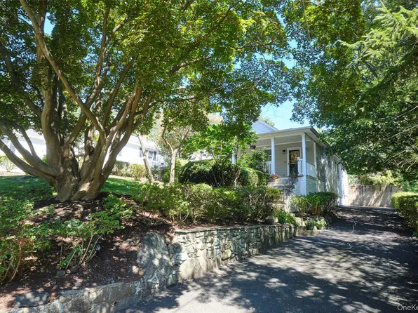 41 Whitewood Avenue, New Rochelle, NY 10805