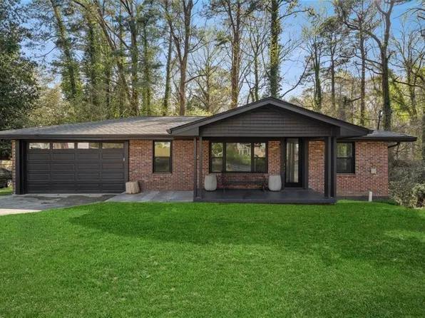 2746 Dale Creek Dr NW, Atlanta, GA 30318