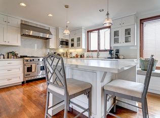 1634 Loma Dr, Hermosa Beach, CA 90254