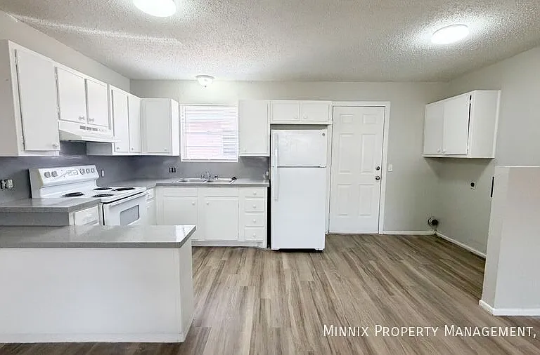 2225 W 19th St #B — Photo 5
