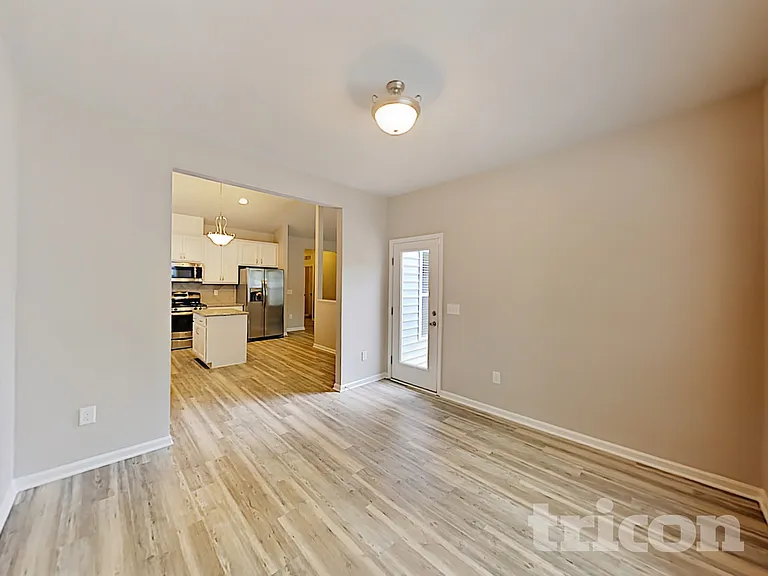 156 Lakemont Dr — Photo 5