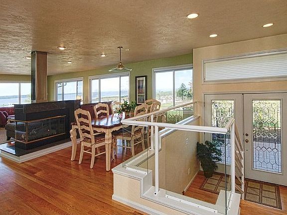 5th image of 126 Beacon Hill Dr