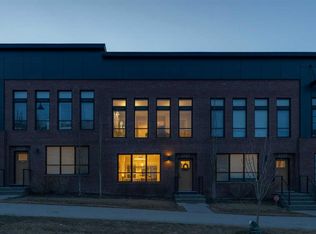 2327 E 77th St SW, Calgary, AB T3H 4X6