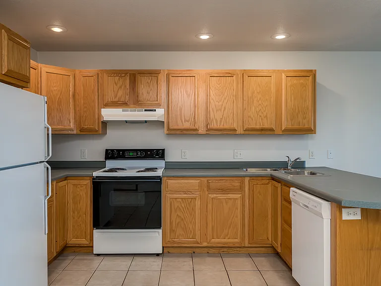 637 S Aspen Ct — Photo 6