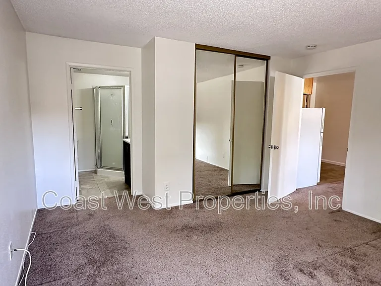 3563 Roosevelt St #F — Photo 7